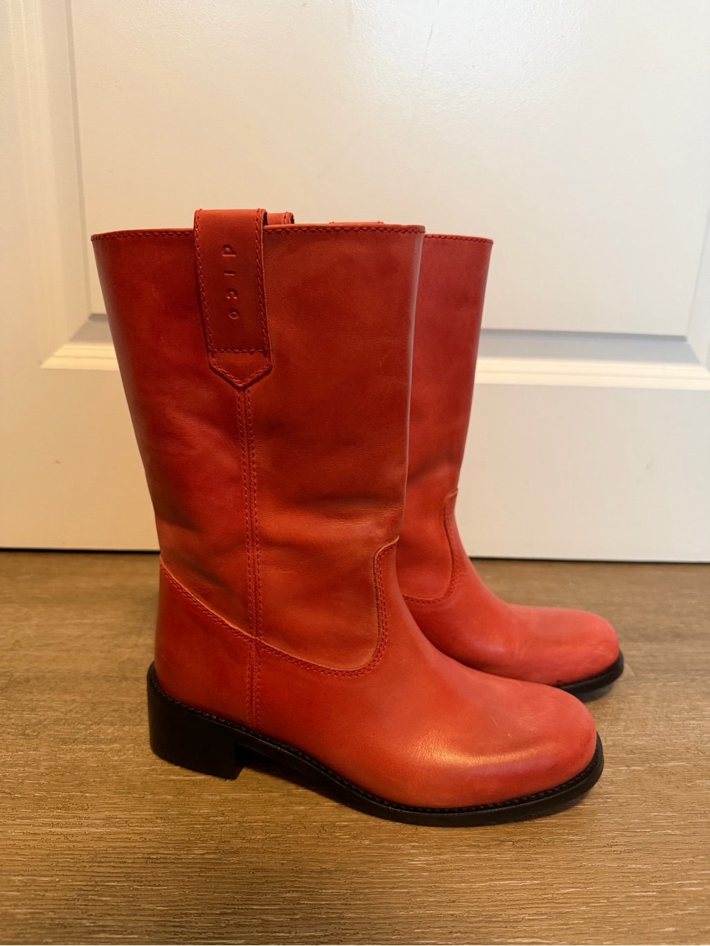 Dico Julia Gaucho Boot In Red Escovado Leather — image 2 of 7
